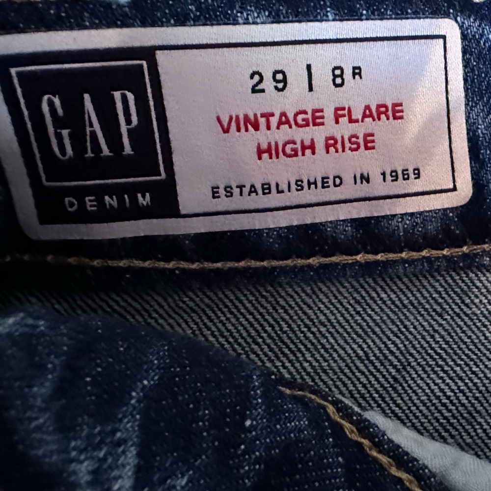 Gap Vintage Flare High Rise Jeans, Size 29/8R. - Picture 7 of 7